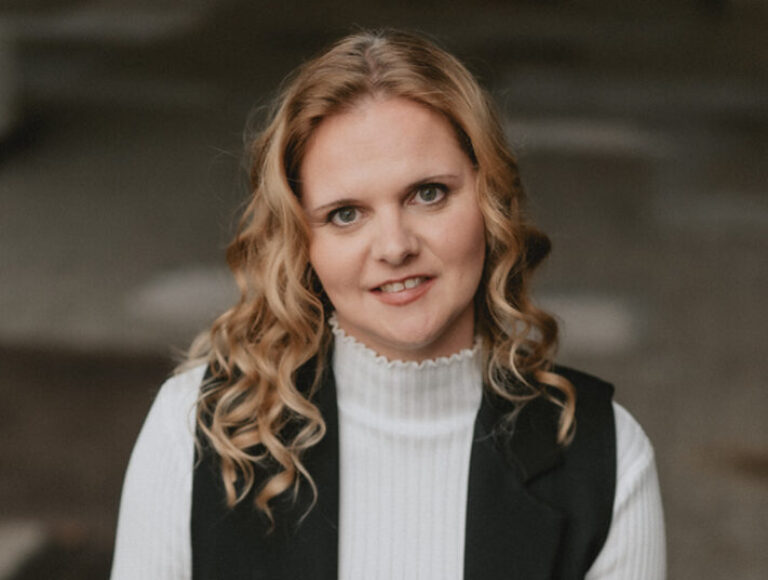 Secretaresse Janine: ‘Als ik een grote mond krijg, leg ik het uit’
